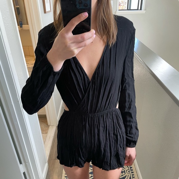 Perfect black romper - Picture 3 of 7